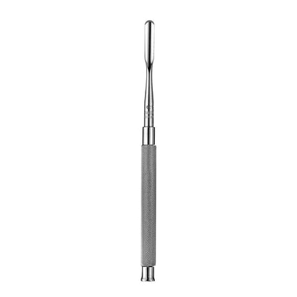 The 15 Chandler Bone Chisel is used to section/split teeth and remove bone with a 6mm tip.